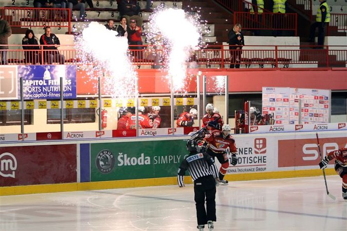 okt-hokej-f-innsbruck-001.jpg