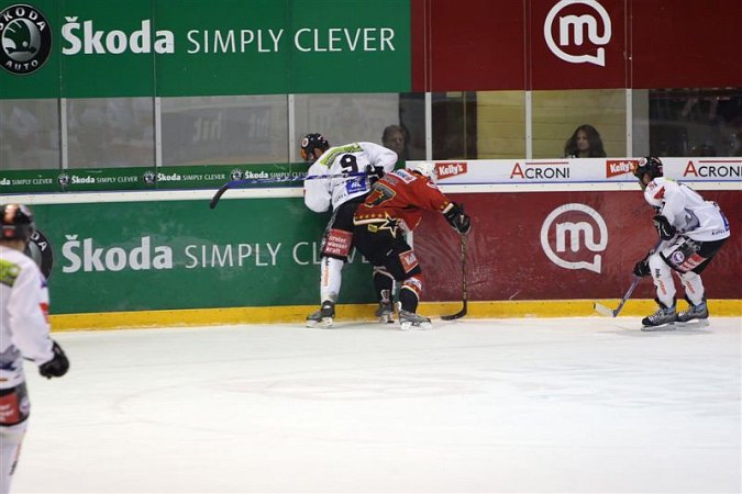 okt-hokej-f-innsbruck-031.jpg