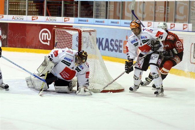okt-hokej-f-innsbruck-038.jpg