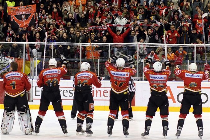 okt-hokej-f-innsbruck-042.jpg