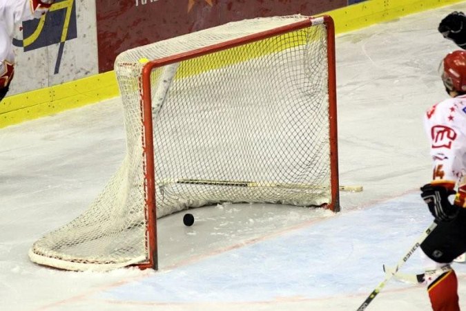 apr-hokej-a-olimpija-014.jpg