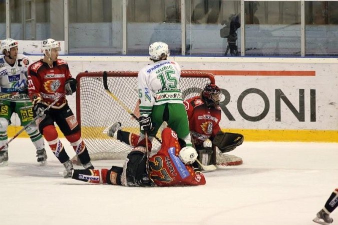 apr-hokej-e-olimpija-012.jpg