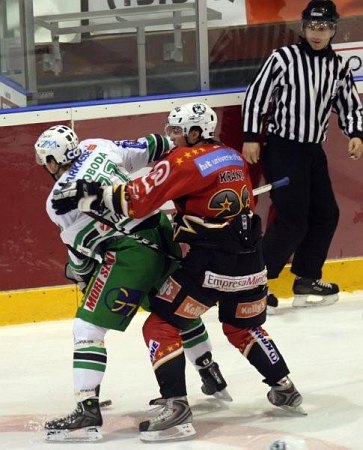 apr-hokej-e-olimpija-032.jpg