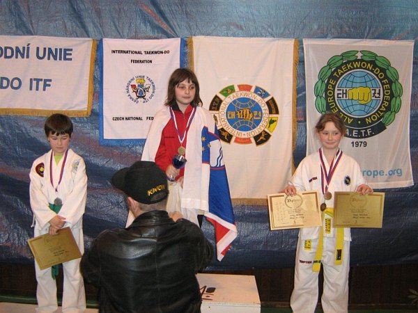 apr-taekwondo-b-002.jpg