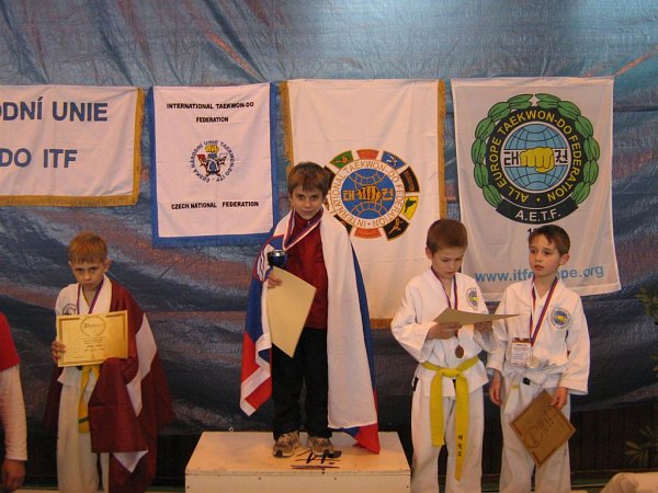 apr-taekwondo-b-004.jpg