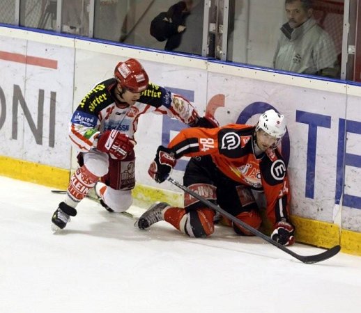 nov-hokej-c-kac-005.jpg