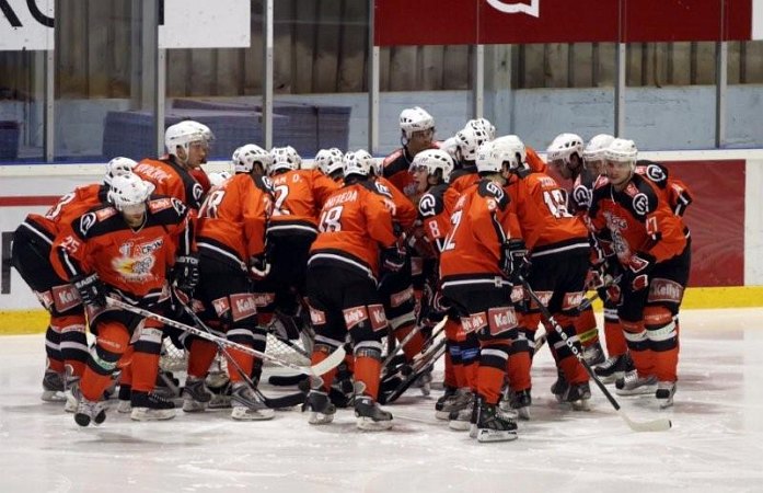 nov-hokej-d-villach-001.jpg