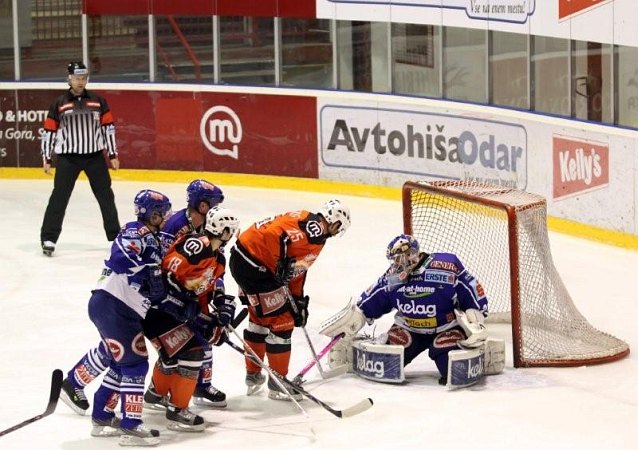 nov-hokej-d-villach-002.jpg