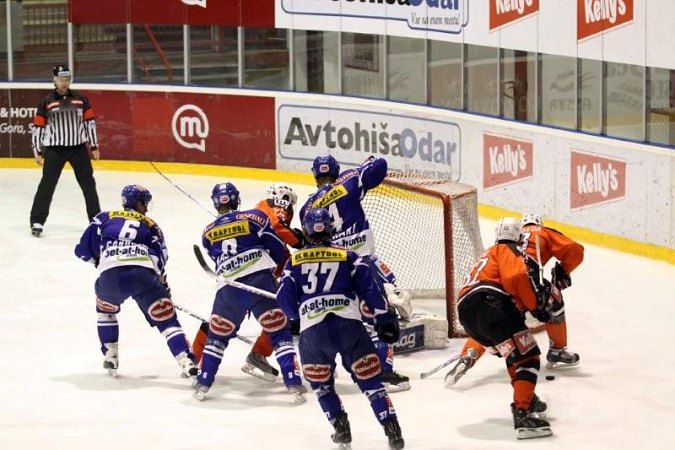 nov-hokej-d-villach-003.jpg