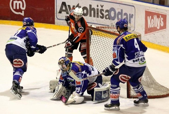 nov-hokej-d-villach-012.jpg