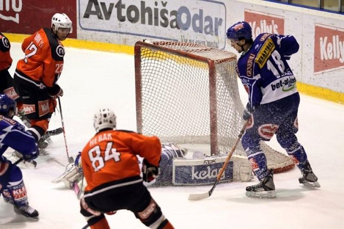nov-hokej-d-villach-016.jpg