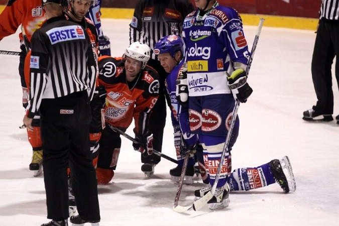 nov-hokej-d-villach-026.jpg