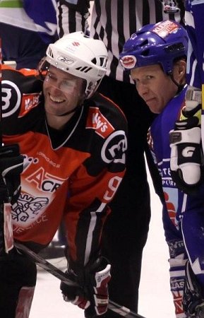 nov-hokej-d-villach-027.jpg