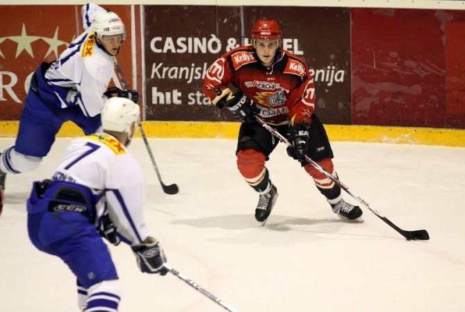 nov-hokejmladi-a-medvescak-001.jpg