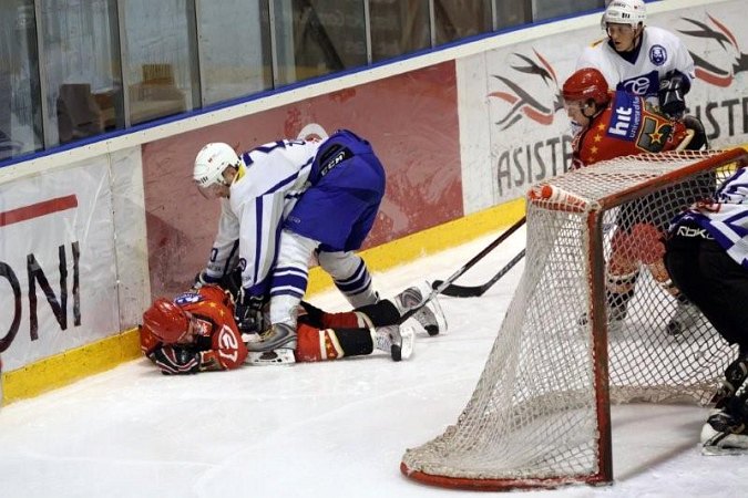 nov-hokejmladi-a-medvescak-006.jpg