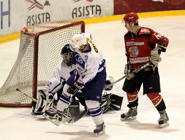 nov-hokejmladi-a-medvescak-011.jpg