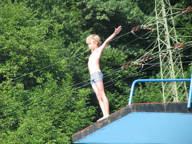 avg-skokivvodo-a-003.jpg