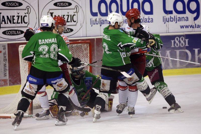 dec-hokej-a-olimpija-013.jpg
