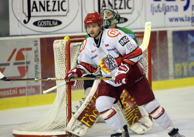 dec-hokej-a-olimpija-015.jpg
