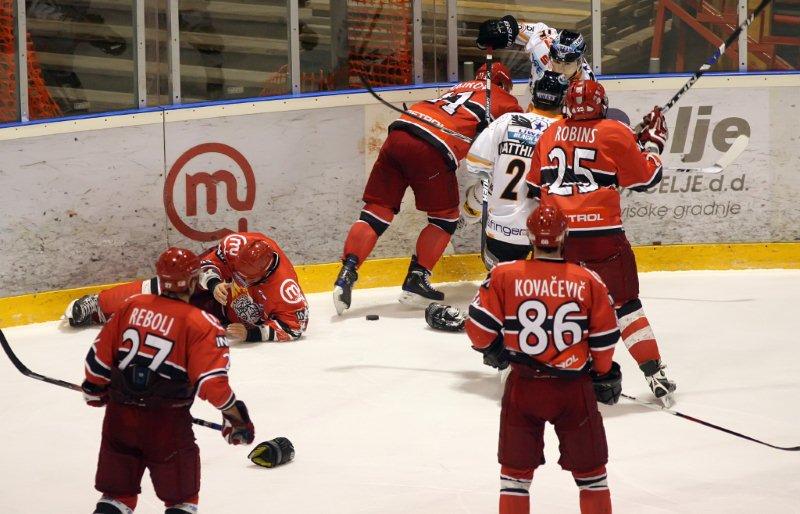 dec-hokej-b-linz-026.jpg