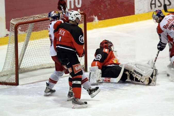 feb-hokej-f-salzburg-001.jpg