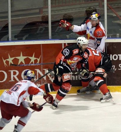 feb-hokej-f-salzburg-008.jpg