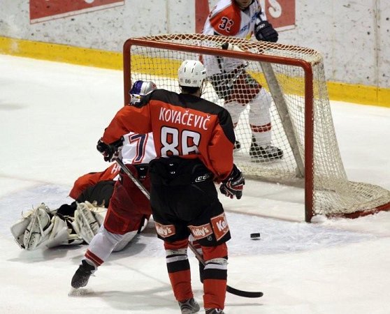 feb-hokej-f-salzburg-010.jpg