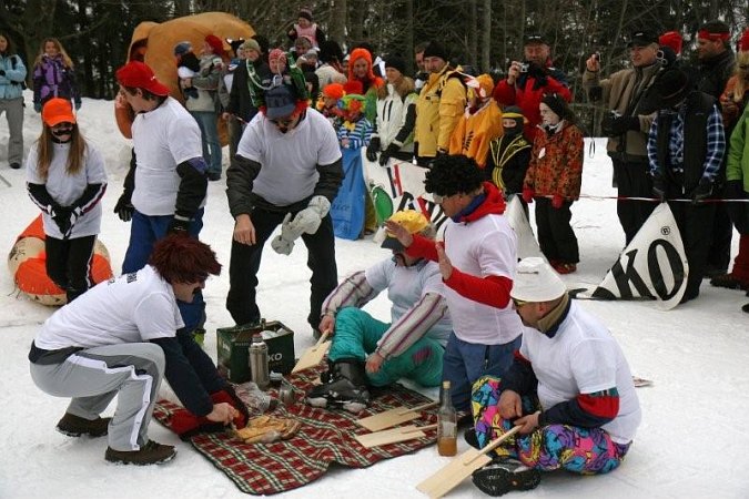 feb-svinjskaglava-b-120.jpg