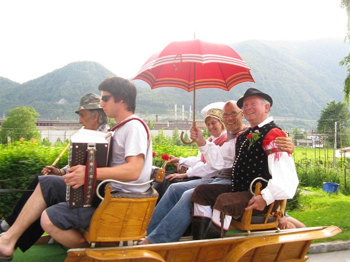 jul-jurerobic-a-004.jpg