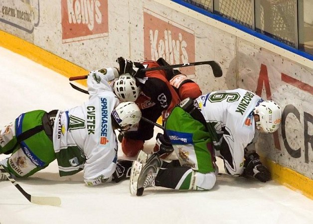 mar-hokej-fb-olimpija-010.jpg