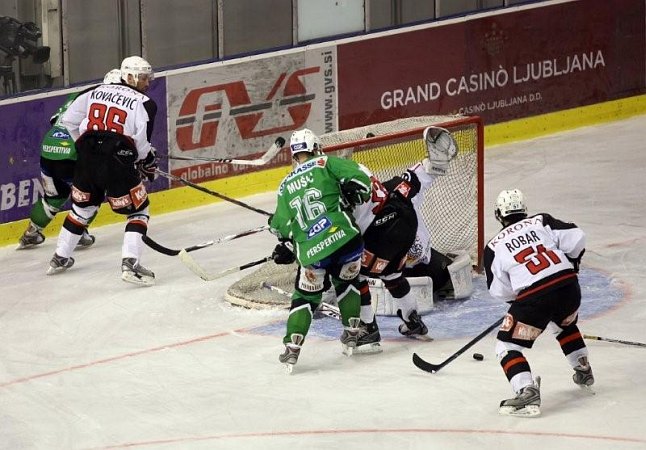 mar-hokej-fd-olimpija-022.jpg