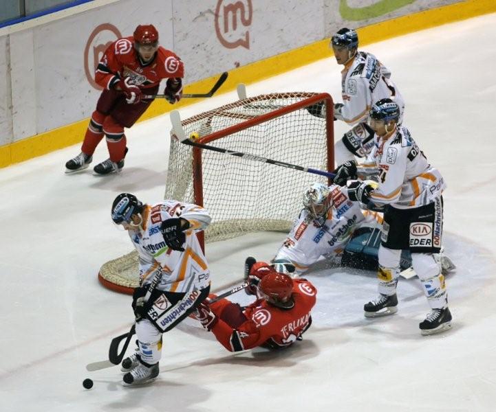 okt-hokej-e-linz-009.jpg