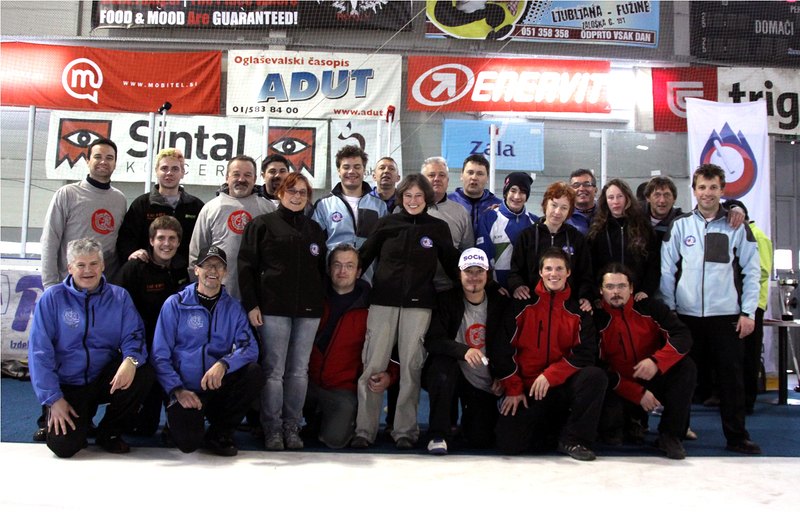 jun-curling-a-008.jpg