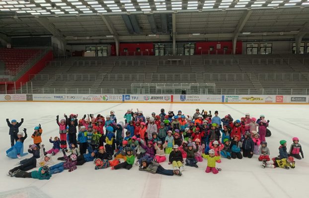 Tečaj drsanja za otroke v Športni dvorani Podmežakla