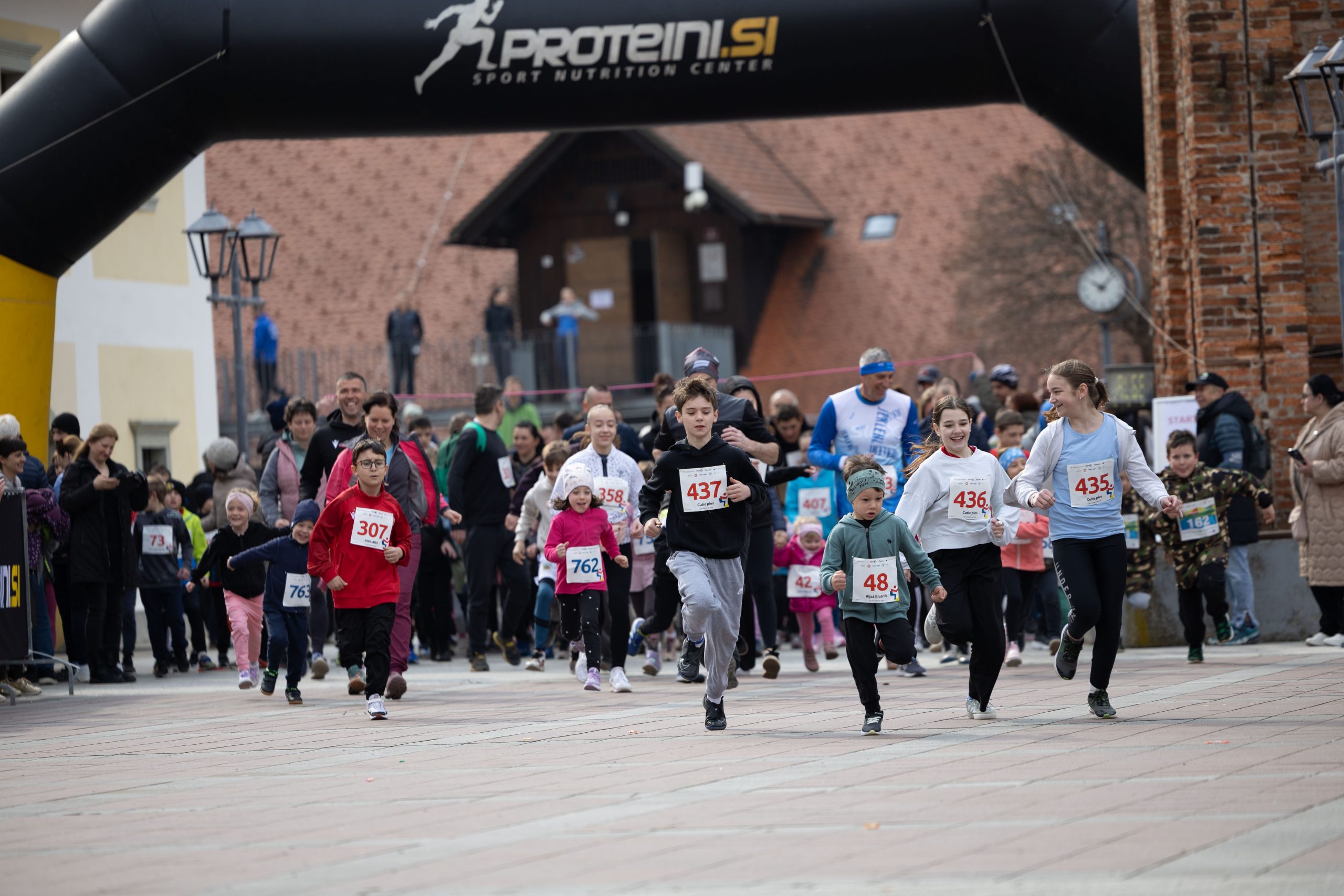 Fotografije z 18. pomladnega teka