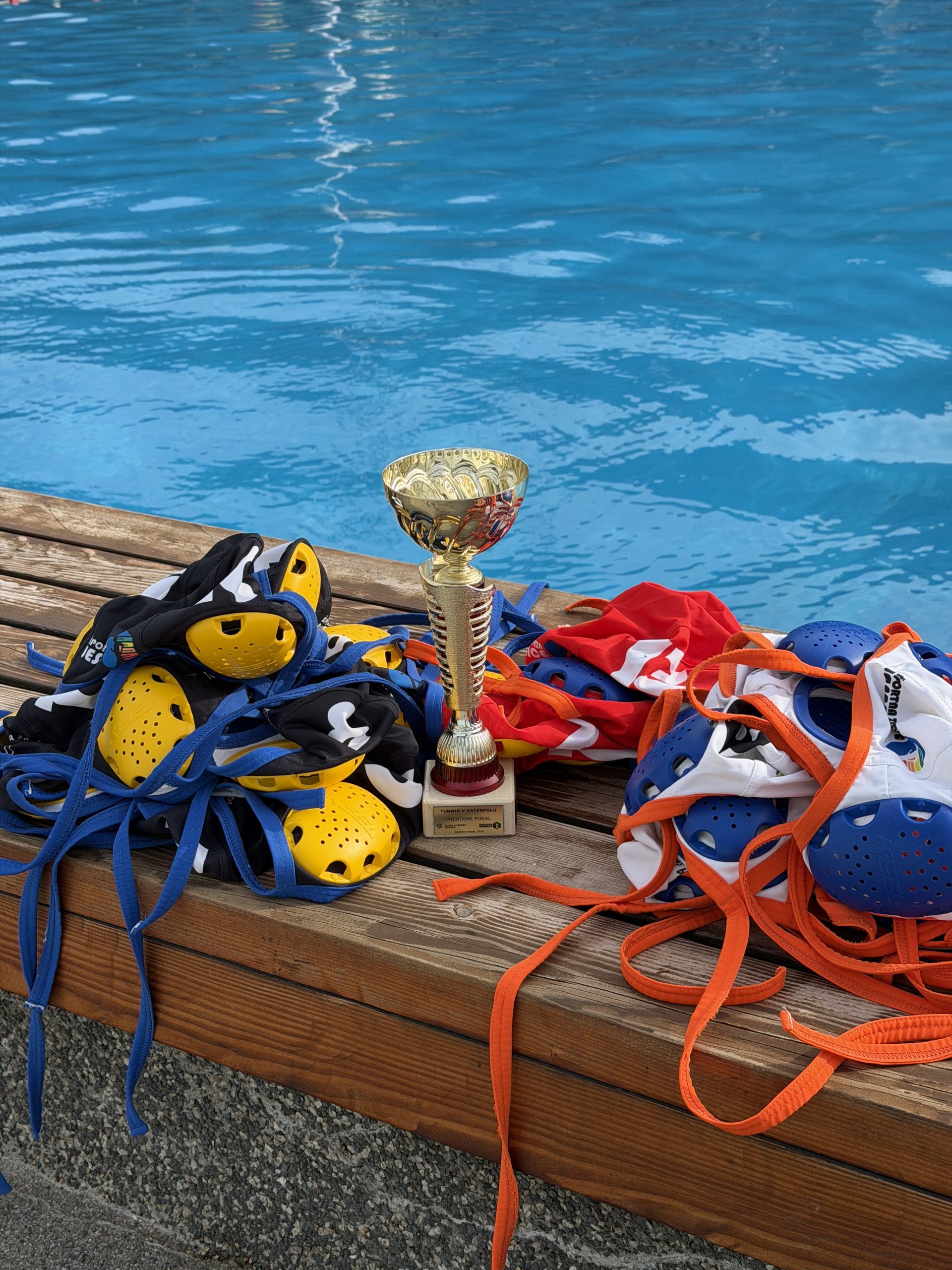Prehodni pokal vaterpolskega turnirja Zavoda za šport Jesenice