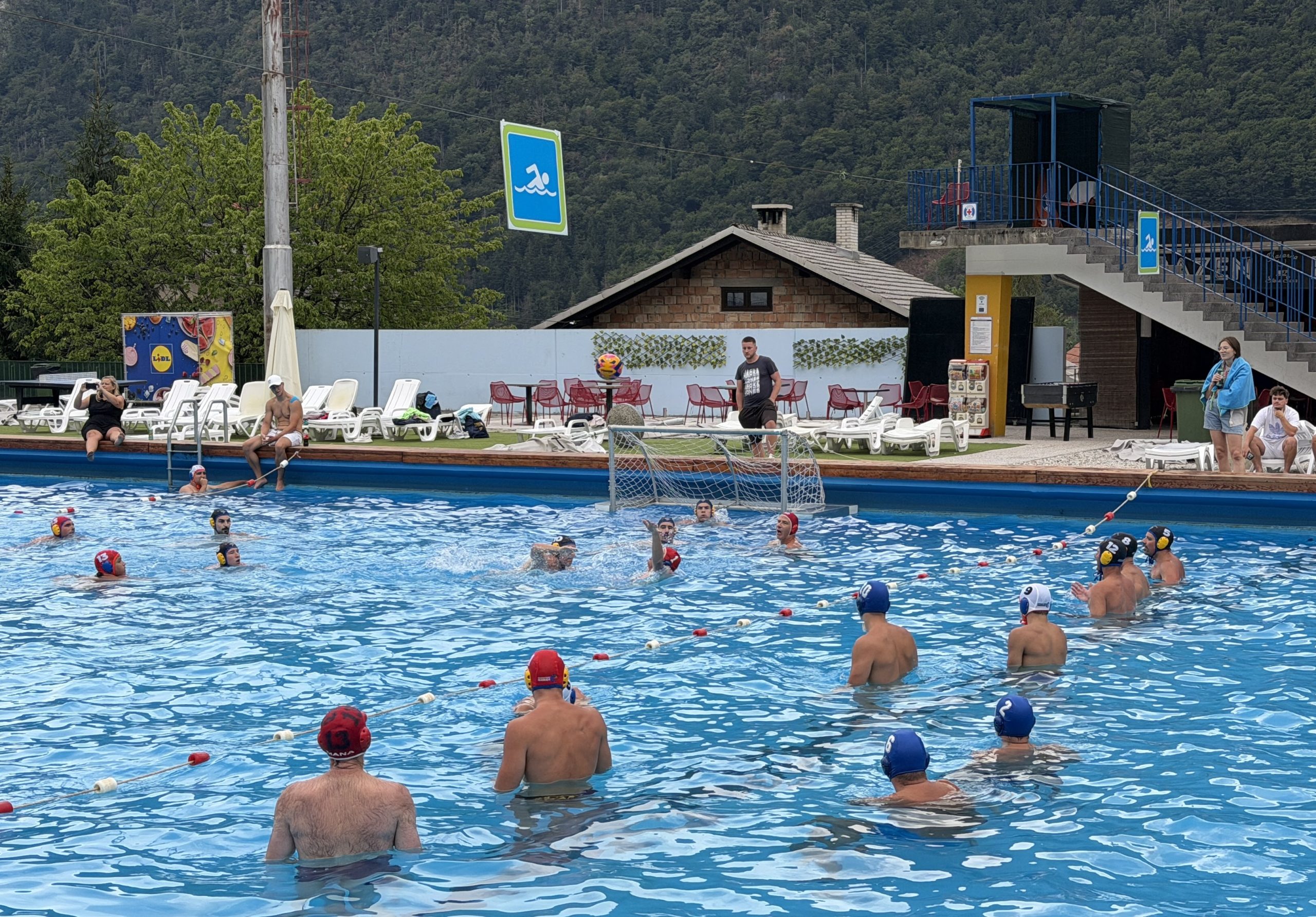 Vaterpolist med napadalno akcijo na Kopališču Ukova