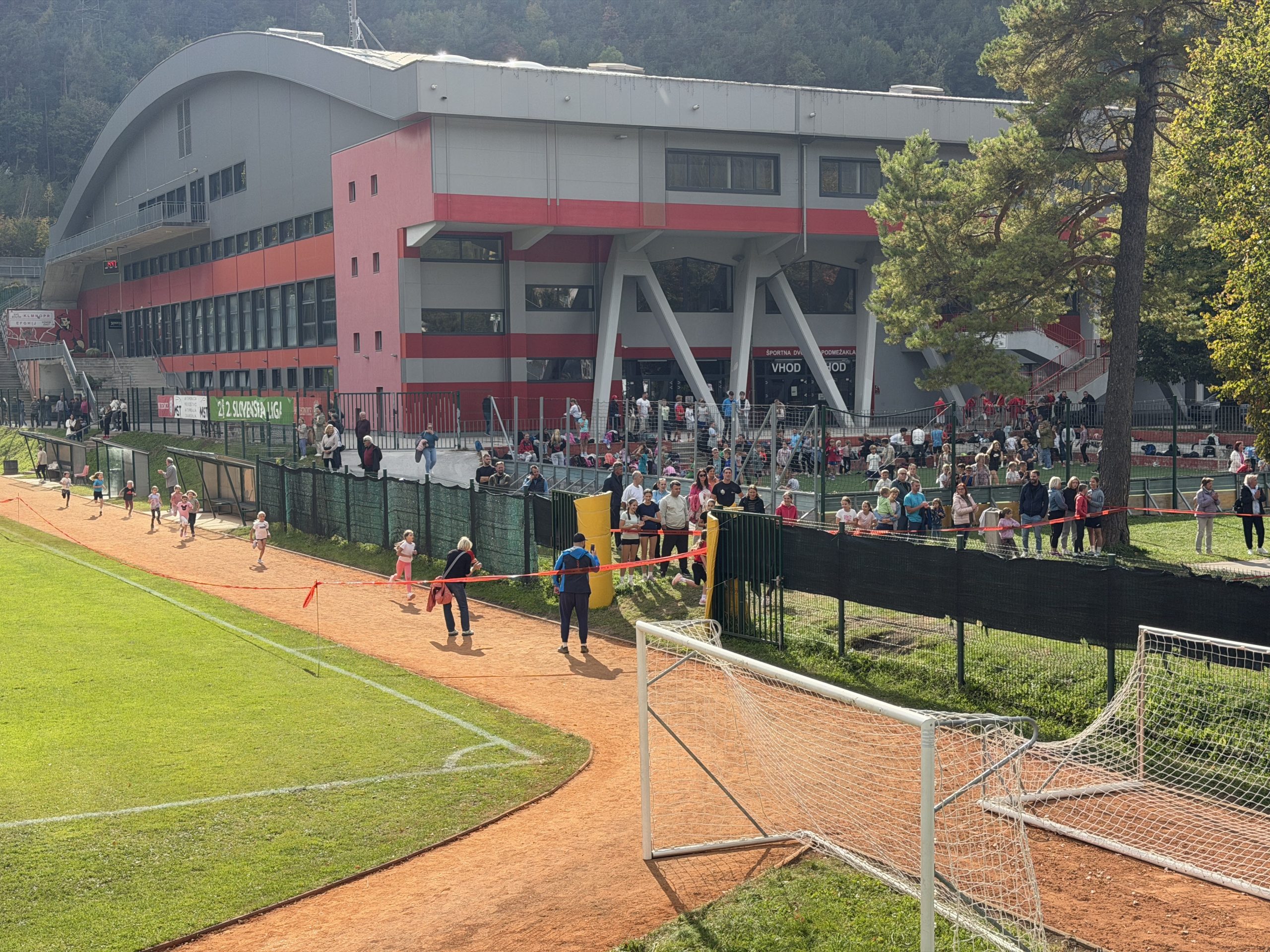 217 MLADIH TEKAČEV, DAN POLN ŠPORTNEGA DUHA
